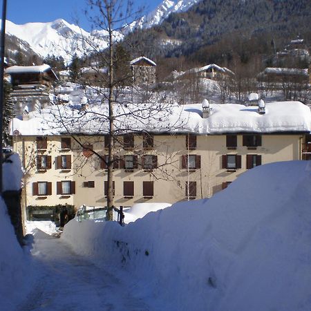 Hotel Tavernier Courmayeur Luaran gambar